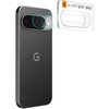 Na zdjęciu widoczny jest czarny smartfon z logo "G" oraz przezroczyste szkło ochronne na obiektyw z napisem "GLAS.tR EZ FIT OPTIK". Szkło ma oznaczenia "PRESS & SLIDE" z dwoma strzałkami wskazującymi kierunek.