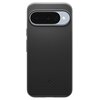 Czarne etui na telefon z wycięciem na aparat, które zawiera trzy obiektywy i lampę błyskową. Na dole etui widoczne jest logo producenta.