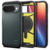 Ciemnozielone etui SPIGEN Tough Armor Mag MagSafe do Google Pixel 10 / 10 Pro jest pokazane z przodu i z tyłu, z widocznym napisem "SPIGEN" oraz "TOUGH ARMOR" na bocznej części. Wnętrze etui ma żółty kolor z czarnymi elementami i okrągłym wycięciem na MagSafe.
