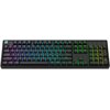 Czarna klawiatura mechaniczna z podświetleniem RGB, ukazująca pełny układ klawiszy, w tym sekcję numeryczną. Klawisze są podświetlone w różnych kolorach, takich jak fioletowy, niebieski, zielony i żółty.