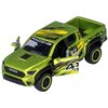 Zielony model samochodu wyścigowego z otwartymi drzwiami, ozdobiony czarnymi i żółtymi wzorami oraz napisami "RACING" na przedniej szybie i "4X4" na drzwiach. Na przodzie widoczny jest napis "TOYOTA".