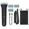 Na zdjęciu znajduje się trymer PHILIPS Body Groomer Seria 5000 BG5480/15 wraz z trzema nasadkami, kablem USB, uchwytem do przedłużenia oraz czarnym woreczkiem z logo PHILIPS. Na trymerze widoczny jest przycisk zasilania oraz napisy "PHILIPS", "Body Groome