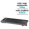 Na zdjęciu znajduje się bieżnia elektryczna z widocznym logo "YESOUL" na powierzchni. Obok bieżni widnieje tekst: "maks. waga użytkownika 136kg" oraz "maks. prędkość 6 km/h".