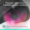 Na zdjęciu widoczna jest mysz komputerowa z napisem "Precyzja i kontrola w zupełnie nowym wydaniu" oraz "Z haptyczną informacją zwrotną". Na myszy znajduje się logo "logi".