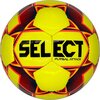 Żółta piłka nożna z czarnym napisem "SELECT" oraz mniejszym napisem "FUTSAL ATTACK" na powierzchni. Piłka ma wzór z czerwonymi i pomarańczowymi elementami.