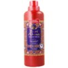Czerwona butelka z koncentratem do płukania o nazwie "Tesori d'Oriente Persian Dream" o pojemności 760 ml, z ozdobnym wzorem i napisami: "FORMULA CONCENTRATA", "AMMORBIDENTE AROMATICO", "AROMATIC LAUNDRY SOFTENER", "MELOGRANO E TÈ ROSSO", oraz informacją 