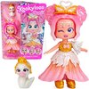 Opakowanie zawiera lalkę z różowymi włosami i białą suknią oraz figurkę białego łabędzia z koroną. Na opakowaniu widnieje napis "Kookyloos Princess" oraz "Swan Fantasy", a także ilustracja lalki i informacja "Change my 3 faces!".