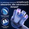 Na zdjęciu widoczna jest końcówka szczoteczki z gęstymi, różnokolorowymi włóknami, a obok niej znajdują się napisy: "Do delikatnego czyszczenia wrażliwych obszarów, dla zdrowszych dziąseł*", "DOSTOSOWUJĄCA SIĘ KOŃCÓWKA", "DUŻA GĘSTOŚĆ WŁÓKIEN" oraz "*w po