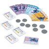 Na zdjęciu widoczne są zabawkowe banknoty z postacią z bajki, monety, karty z cenami produktów oraz karta kredytowa z napisem "CARTE DE CREDIT" i numerem "v04 1002 1985 0626". Na kartach z cenami widnieje logo "Smoby" oraz różne sumy i symbole owoców.
