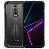 Na zdjęciu widoczny jest smartfon z ciemnym, nowoczesnym designem, posiadający podwójny aparat z tyłu oraz ekran z neonowymi liniami. Na obudowie znajduje się logo "DOOGEE".