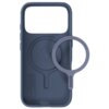 Niebieskie etui na telefon z dużym otworem na aparat i okrągłym wzorem z symbolem recyklingu. Na etui widoczny jest tekst: "MADE FROM 100% RECYCLED TPU" oraz "holdit" na dołączonym pierścieniu z napisem "Bring me when changing to a new phone".