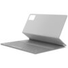 Szare etui na tablet z klawiaturą, przeznaczone dla modelu IdeaTab Plus LENOVO, jest otwarte, ukazując pełnowymiarową klawiaturę. Etui ma prosty, nowoczesny design z wycięciem na aparat w górnej części.