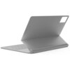 Szare etui z klawiaturą do IdeaTab Plus marki Lenovo, widoczne z tyłu, z wycięciem na aparat i logo "Lenovo" na tylnej części. Klawiatura jest zintegrowana z etui, a całość ma minimalistyczny design.