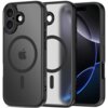 Na zdjęciu widoczne są trzy czarne etui na telefon z okrągłym wzorem i logo w kształcie jabłka, przeznaczone do modelu iPhone 17. Etui mają wycięcia na aparat i przyciski, a na jednym z nich widnieje napis "TECH-PROTECT".