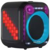 Głośnik Power Audio BLAUPUNKT PB6LED 120W z kolorowym podświetleniem LED, widoczny z przodu i z boku, z logo "BLAUPUNKT" na siatce ochronnej. Obudowa jest czarna, z czerwonymi, niebieskimi i fioletowymi elementami świetlnymi.