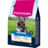 Opakowanie karmy dla psa marki EUKANUBA z wizerunkiem psa na tle zielonego pola i nieba, z dużym napisem "MATURE" oraz informacjami o produkcie, takimi jak "7.5 kg" i "S M L XL <10 KG". Widoczne są również ikony i teksty dotyczące składników odżywczych or