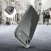Przezroczyste etui TECH-PROTECT Flexair Hybrid do Apple iPhone 17 Air jest pokazane na tle miejskiej ulicy, z widocznym wycięciem na aparat. W lewym górnym rogu znajduje się powiększenie fragmentu etui z aparatem.