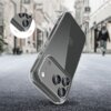 Przezroczyste etui TECH-PROTECT Flexair Hybrid do Apple iPhone 17 Pro Max jest pokazane na tle miejskiej ulicy, z widocznymi trzema obiektywami aparatu telefonu. W górnym rogu znajduje się powiększenie fragmentu etui, podkreślające jego przezroczystość i 