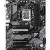 Na zdjęciu widoczna jest płyta główna z oznaczeniami "GIGABYTE" oraz "Ultra Durable" i różnymi złączami, w tym PCIe, USB i gniazdem procesora. Na płycie znajdują się także napisy "Supports Intel Core" oraz "WiFi 6E".