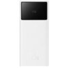 Biały powerbank z czarnym panelem na górze, na którym wyświetla się liczba "99%". Na obudowie widoczny jest napis "22.5W".