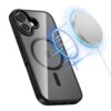 Czarne, przezroczyste etui na telefon z widocznym okrągłym wzorem, obok którego unosi się magnetyczna ładowarka z niebieskim efektem świetlnym. Produkt opisany jako "Etui TECH-PROTECT Magmat MagSafe do Apple iPhone 17 Czarny Przezroczysty".