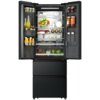 Czarna lodówka HISENSE RF5S454GMFE No Frost o wysokości 200 cm z otwartymi drzwiami, ukazująca wnętrze wypełnione różnorodnymi produktami spożywczymi, takimi jak napoje, warzywa, ciasta i nabiał. Na półkach drzwi znajdują się butelki z napojami, a wewnątr