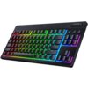 Na zdjęciu znajduje się klawiatura mechaniczna z podświetleniem RGB, z widocznymi klawiszami funkcyjnymi i numerycznymi. Na obudowie klawiatury widoczne jest logo producenta oraz napis "RAZER".