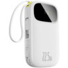 Biały powerbank z wyświetlaczem pokazującym "99%" oraz oznaczeniem mocy "22.5W" na obudowie, posiada wbudowane kable i gniazda.
