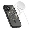 Czarne matowe etui na telefon z widocznym okrągłym wzorem MagSafe, obok którego znajduje się biały, okrągły ładowarka MagSafe. Etui ma wycięcia na aparat i przyciski boczne.