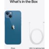 Na zdjęciu widoczny jest niebieski smartfon z logo nadgryzionego jabłka oraz biały kabel USB-C do Lightning. Nad produktami znajduje się napis "What's in the Box", a pod nimi napisy "iPhone" i "USB-C to Lightning Cable".