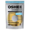 Srebrne opakowanie z napisem "OSHEE HYDRATION" oraz "ZERO SUGAR" zawiera informacje o składnikach, takich jak 5 elektrolitów: sód, potas, chlorek, magnez, cynk, oraz 9 witamin. Na opakowaniu widnieje również napis "ORANGE FLAVOUR L-CARNITINE" i grafika su