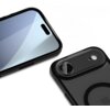 Czarne, matowe etui TECH-PROTECT MagCam MagSafe do Apple iPhone 17 Air jest widoczne z przodu i z tyłu, z wyraźnie zaznaczonym miejscem na aparat oraz okrągłym wzorem na tylnej części. Na ekranie telefonu widać subtelne odbicie światła.