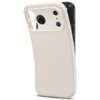 Beżowe etui z geometrycznym wzorem, przeznaczone do telefonu, z widocznymi wycięciami na aparat i przyciski. Na boku etui znajduje się napis "spigen".