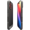 Szare etui na telefon z widocznymi wycięciami na aparat i przyciski, posiada teksturowane elementy na krawędziach. Na etui znajduje się logo producenta w dolnej części.