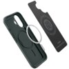 Zielone etui do telefonu z okrągłym wycięciem na aparat i przyciskami bocznymi, obok znajduje się czarny element z napisem "Spigen" oraz "Thin Fit MagFit". Na etui widoczny jest okrągły wzór, a na czarnym elemencie dodatkowe oznaczenia i logo.