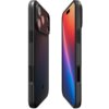 Czarne etui na telefon z widocznymi wycięciami na przyciski i aparat, prezentowane z dwóch perspektyw. Na etui znajduje się logo producenta.
