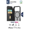 Etui CELLULARLINE Daily MagSafe do Apple iPhone 17 Pro Max w kolorze czarnym, z widocznymi miejscami na karty wewnątrz oraz okrągłym wzorem MagSafe na zewnątrz. Na zdjęciu znajdują się również napisy: "cellularline protect", "THIS CASE CONTAINS RECYCLED M