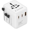 Biały adapter podróżny z logo "gembird" na górze, posiadający uniwersalne gniazdo oraz trzy porty: dwa USB-C i jeden USB-A, z oznaczeniami "USB-C1", "USB-C2" i "USB-A". Na boku widoczne są przesuwne przełączniki z oznaczeniami "USA/AUS", "UK" oraz napis "