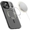 Czarne matowe etui TECH-PROTECT MagStand MagSafe do Apple iPhone 17 Pro Max z widocznym okrągłym wzorem MagSafe na tylnej części. Obok etui znajduje się okrągła ładowarka MagSafe z kablem.