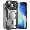 Przezroczysto-czarne etui RINGKE Fusion X Magnetic MagSafe do Apple iPhone 17 Pro Max, ukazujące solidną ramkę z wycięciami na aparat i przyciski. Na etui widoczny jest okrągły wzór, sugerujący kompatybilność z MagSafe.
