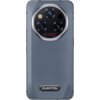 Na zdjęciu widoczny jest tył smartfona z teksturą w szarym kolorze, z trzema obiektywami aparatu i napisem "SUPER PERFORMANCE HD CAMERA". Na dole znajduje się logo "OUKITEL".