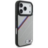 Szare etui na telefon z perforowaną powierzchnią, ozdobione ukośnymi paskami w kolorach niebieskim, granatowym i czerwonym, oraz metalowym logo z literą "M" i okrągłym emblematem. Etui jest dopasowane do telefonu z trzema widocznymi obiektywami aparatu.