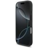 Czarne etui na telefon z widocznymi przyciskami bocznymi i otworem na aparat, z przodu ekran z abstrakcyjnym wzorem w odcieniach szarości i czerni. Produkt jest przeznaczony do Apple iPhone 17 Pro i posiada funkcję MagSafe.