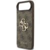 Brązowe etui na telefon z wzorem 4G i dużym logo GUESS na środku, wykonane z materiału o teksturze przypominającej tkaninę. Na dole etui znajduje się napis "GUESS" w kolorze złotym.