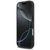 Czarne etui na telefon z logo "MERCEDES" i wzorem liści laurowych, zaprojektowane do iPhone 17 z funkcją MagSafe. Etui ma gładką powierzchnię i wycięcia na przyciski oraz aparat.
