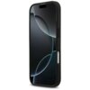Czarne etui na telefon wykonane z gładkiej skóry, zaprojektowane dla Apple iPhone 17, z funkcją MagSafe. Produkt jest oznaczony logo "MERCEDES".