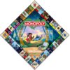 Plansza do gry Monopoly z motywem Lilo & Stitch, z centralnym obrazem przedstawiającym postacie na hamaku otoczone palmami. Na planszy widoczne są pola z różnymi postaciami i miejscami z filmu, a na środku znajduje się logo Monopoly oraz napis "Disney Lil