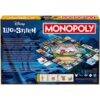 Na zdjęciu znajduje się pudełko gry planszowej "Monopoly Lilo & Stitch" z dużym logo Monopoly oraz ilustracją planszy gry. Widoczny jest tekst opisujący grę, w tym: "Przygotuj się na nieziemską przygodę w towarzystwie samotnej dziewczynki z Hawajów i najb