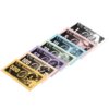 Na zdjęciu widoczne są kolorowe banknoty z gry Monopoly Sonic, każdy z nominałem i postacią z serii Sonic. Banknoty mają nominały: 1, 5, 10, 20, 50, 100 i 500, a na każdym z nich znajduje się napis "MONOPOLY".