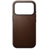 Brązowe etui wykonane z gładkiej skóry, z dużym otworem na aparat w górnej części. Produkt jest przeznaczony do telefonu Apple iPhone 17 Pro i obsługuje technologię MagSafe.